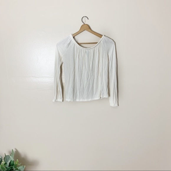 [Ecote] Ivory Keyhole Neck Cropped Long Sleeve Lightweight Top - Picture 5 of 8